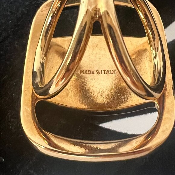 RARE Salvatore Ferragamo Vara Gold Tone Timeless Chic Scarf Ring NWOT - Picture 4 of 5